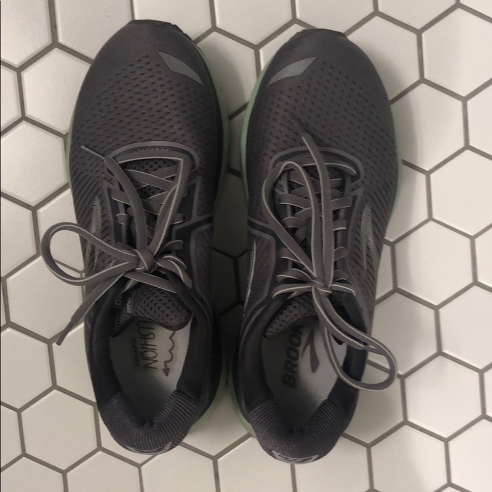 Running shoes